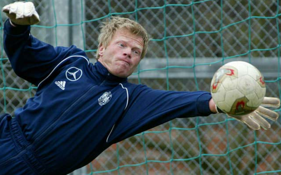 齐盛直播:卡恩谈诺伊尔失误,守门员之神勇与残酷并存