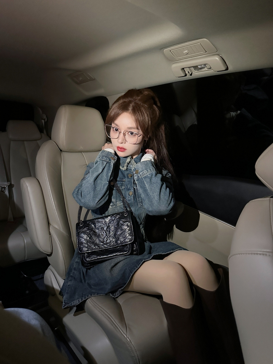 黄霄云美腿写真大赏,每一帧都是视觉享受!