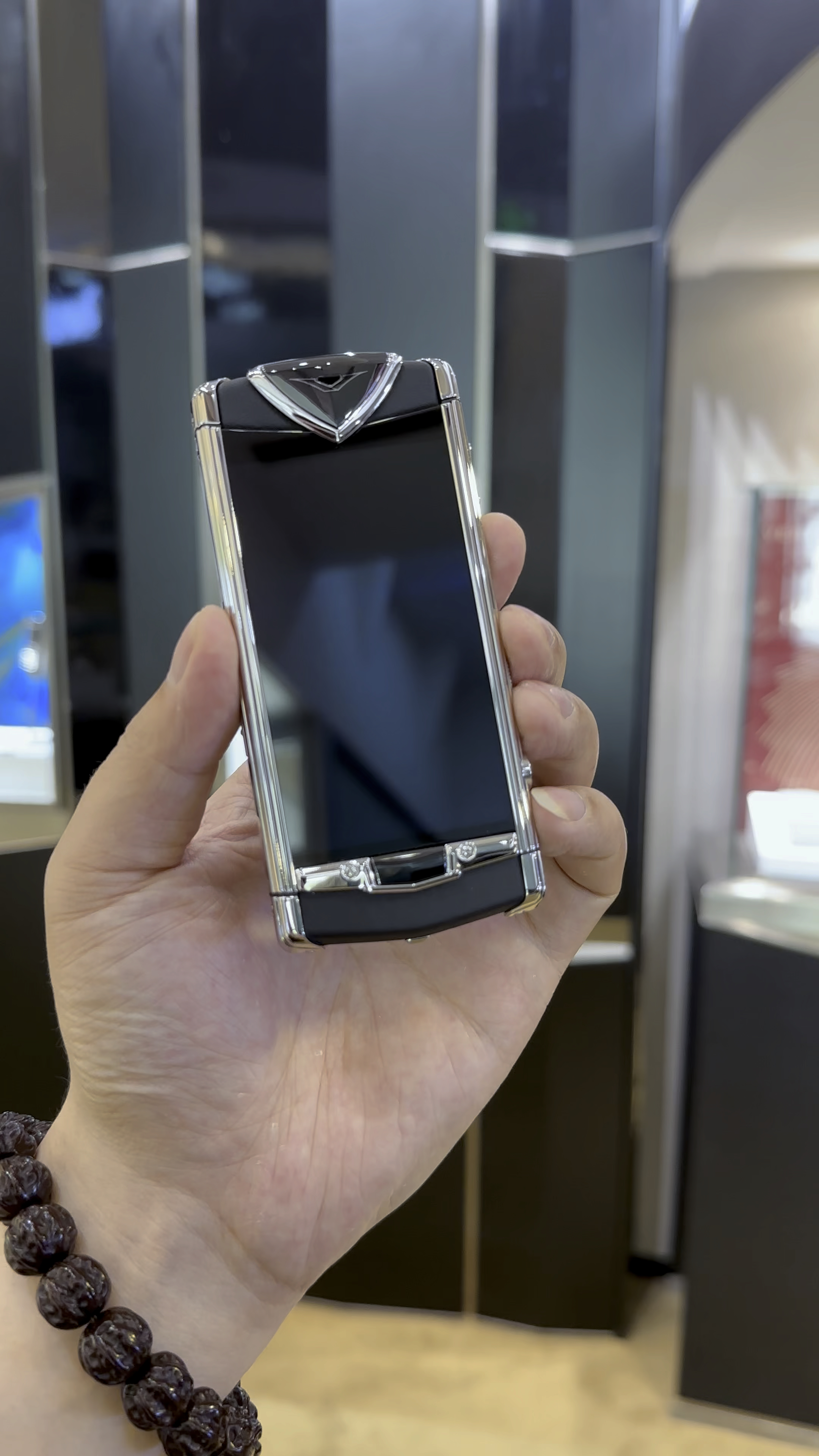 vertu塞班黑色小牛皮威图手机老款经典机-度小视