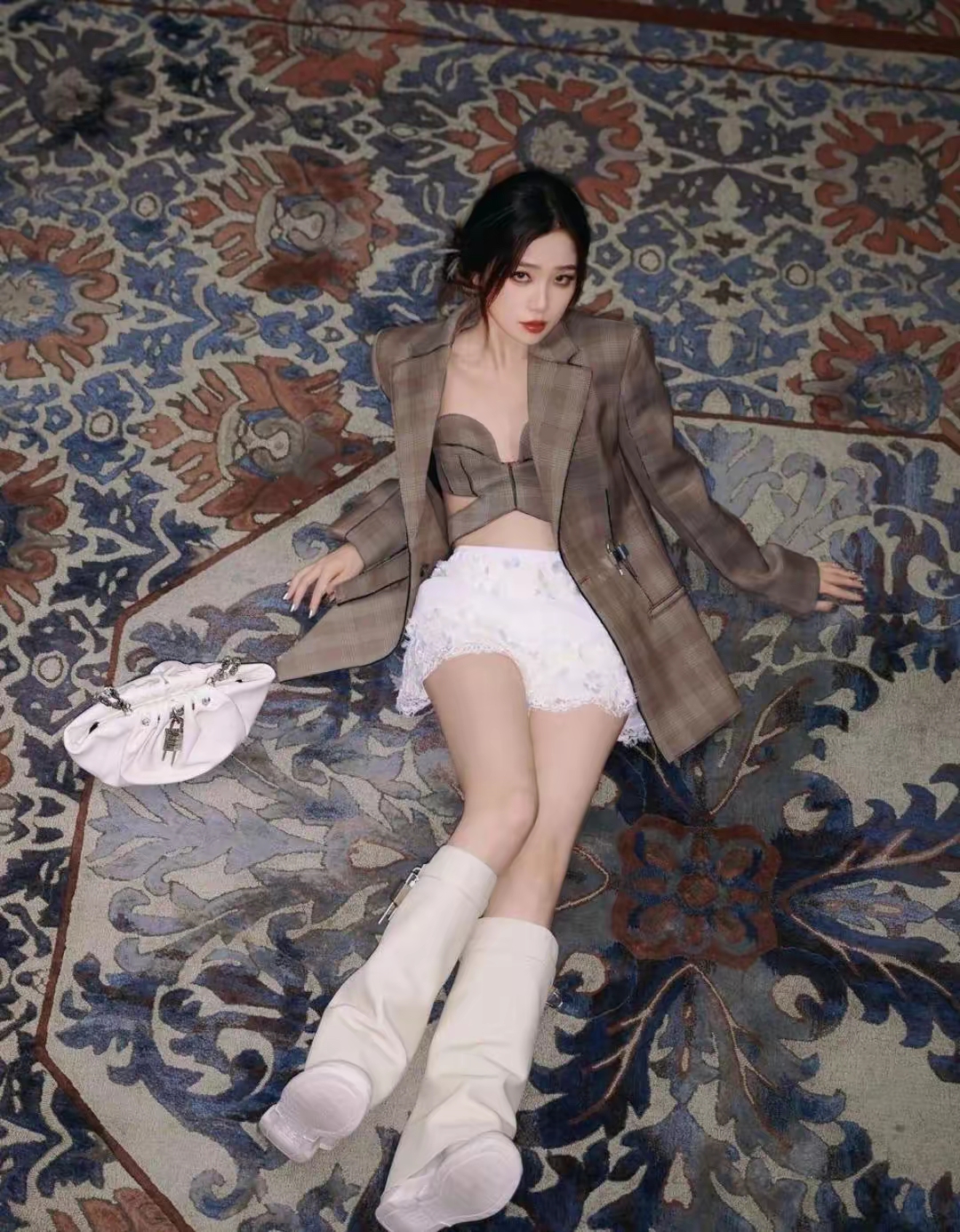 虞书欣超短裙秀白皙美腿,又肉.@厦门所见所闻的动态