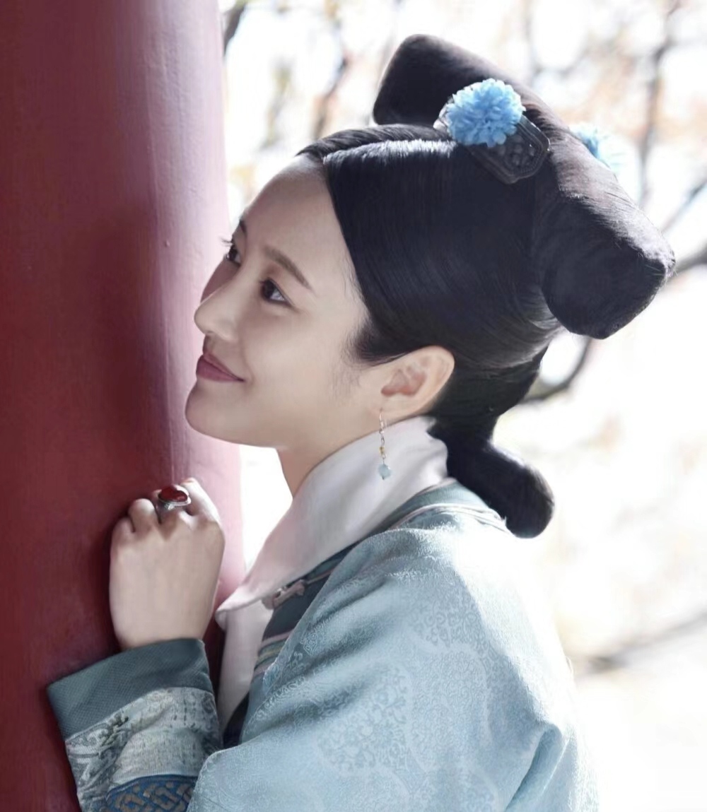 如懿和魏嬿婉非亲非故,她不救就不救吧,最癫的是