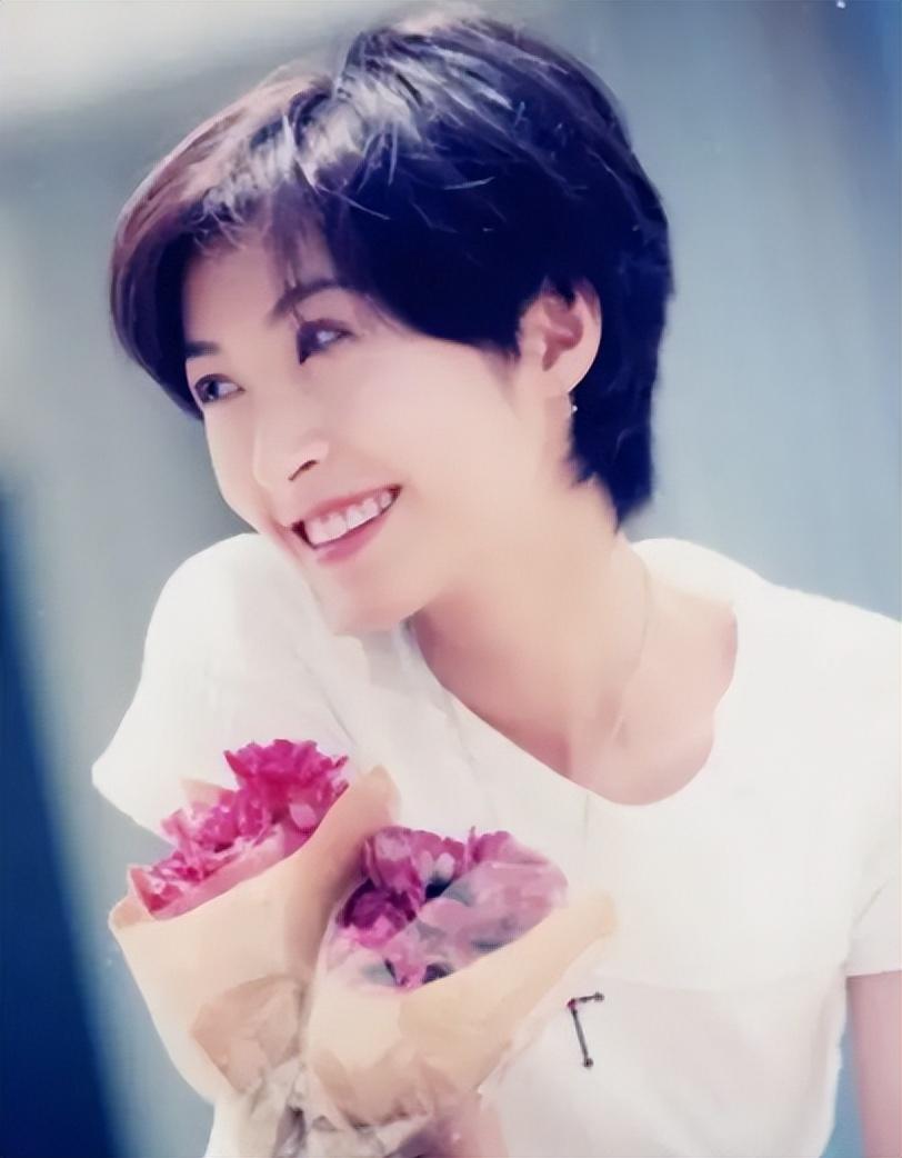 24年后再看郭蔼明,才明白她能嫁给刘青云做老婆,到底多幸运