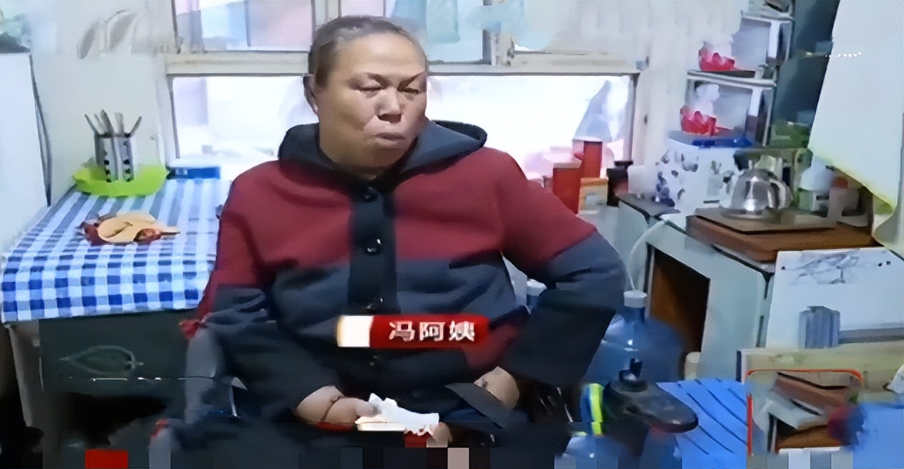 原来在2008年年初的时候,大女儿小兰就和大女婿小鹏恋爱了,但冯大妈想