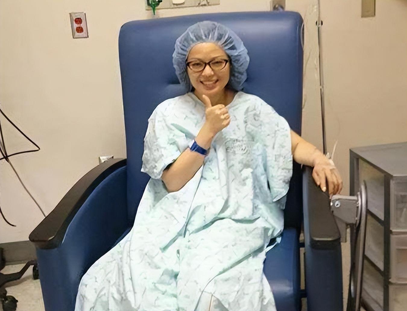 回顾《古惑仔》8位"大嫂"现状,有人路边摆摊,有人身家亿万