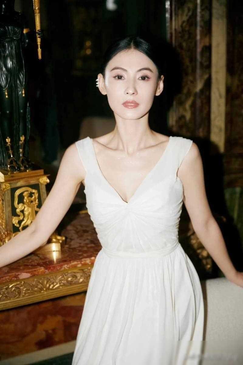 国内美女和国外审美碰撞,身材神韵五官各有千秋,网友:真选不了