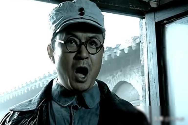 给《亮剑》演员的演技排座次:何政军第六,张光北第四,张伟第二