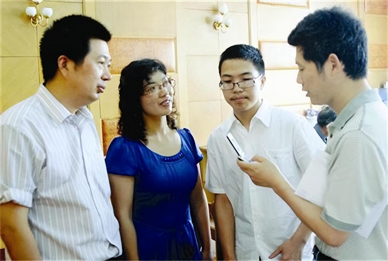 回顾江苏考生王云飞:高考写755字文言文,拒绝北大特招,现状如何?