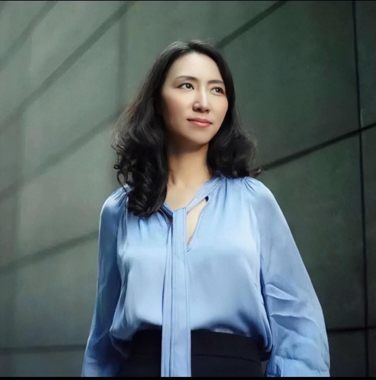 回顾清华学霸李一诺如何4年生3娃,替世界首富"花钱",还拿百万年薪