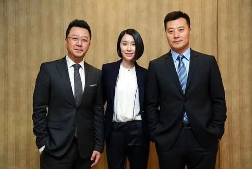 回顾任程伟:12岁丧父,娶到黄蕾三生有幸,成名后只换房子不换妻