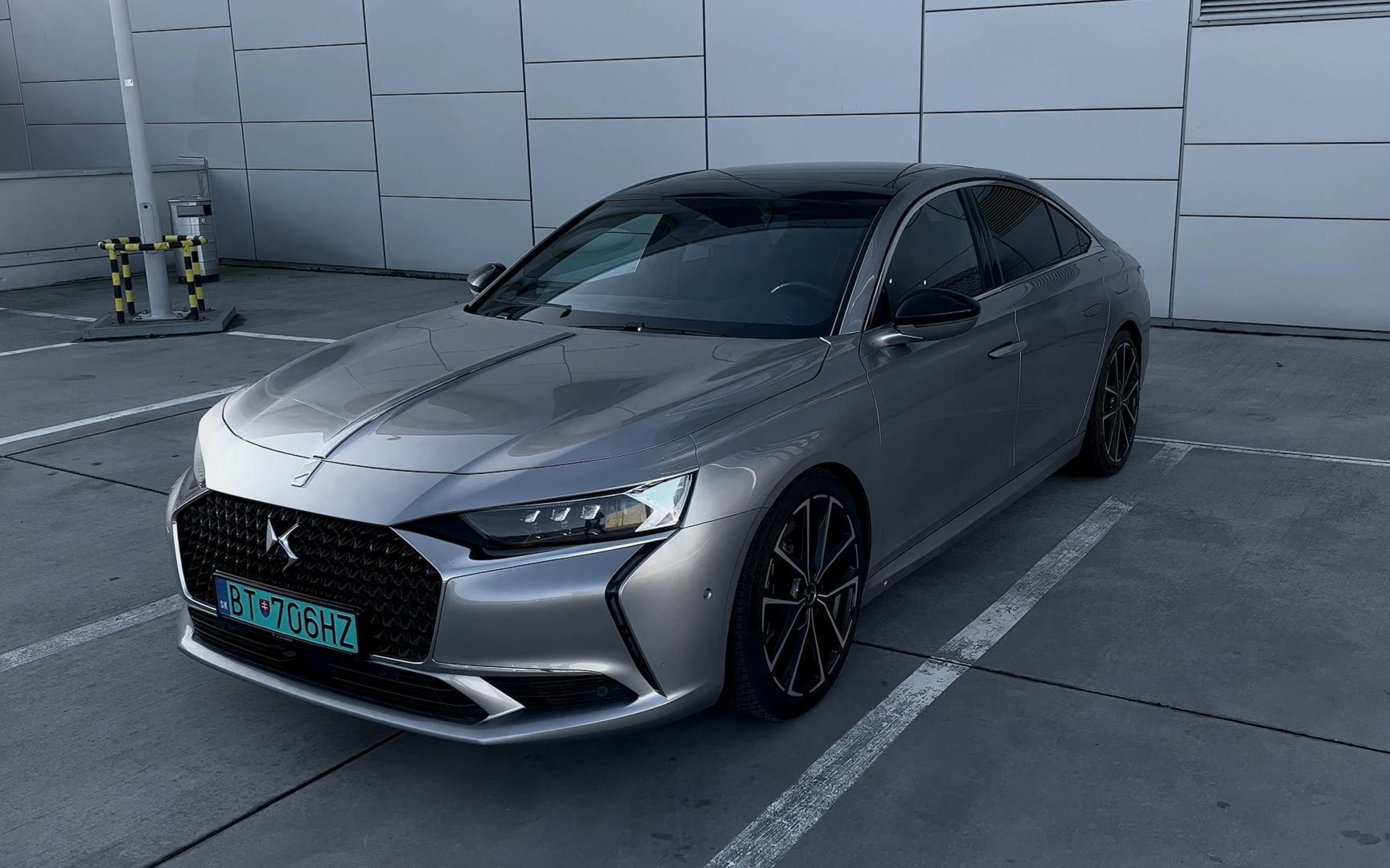 在汽车市场上,法系车以其独特的设计理念和精湛的工艺技术,赢得了众多