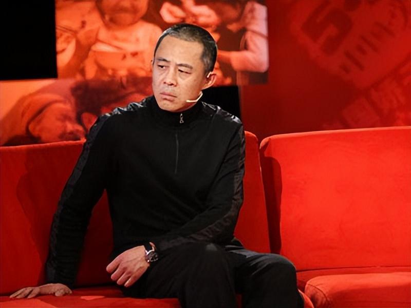 回顾潘雨辰:与侯勇离婚后,独自带娃生活,今10年过去了仍单身一人