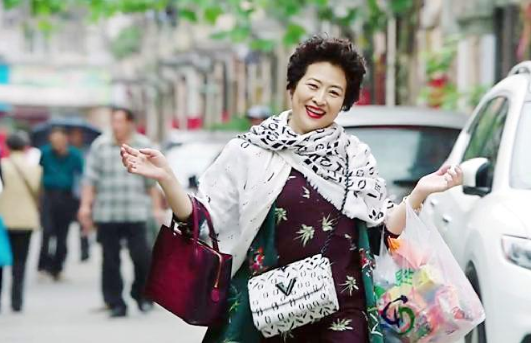 回顾许娣:凭《我的前半生》走红,老公不是李又麟,只是个普通人