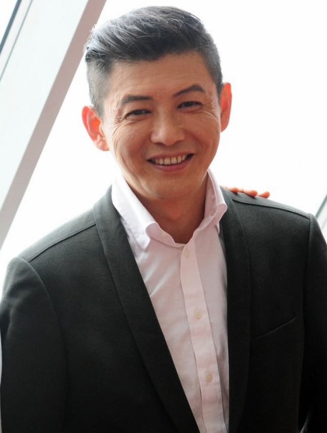 回顾程前:被交换的人生,14岁才知道叔叔是亲爸,借钱给养母买房