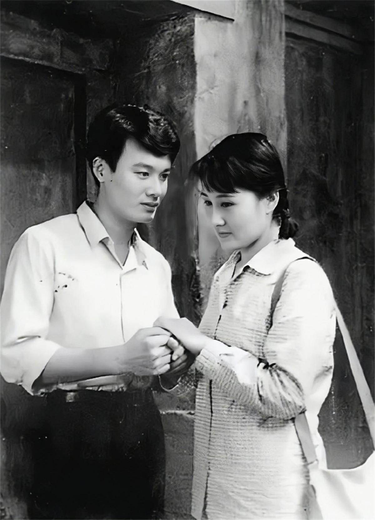 回顾演员侯继林:嫁给孙松24年无儿无女,却被婆婆和丈夫宠成宝