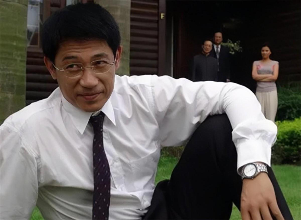 回顾演员石凉:和丛珊离婚后,再婚娶圈外人,儿子成他一生愧疚