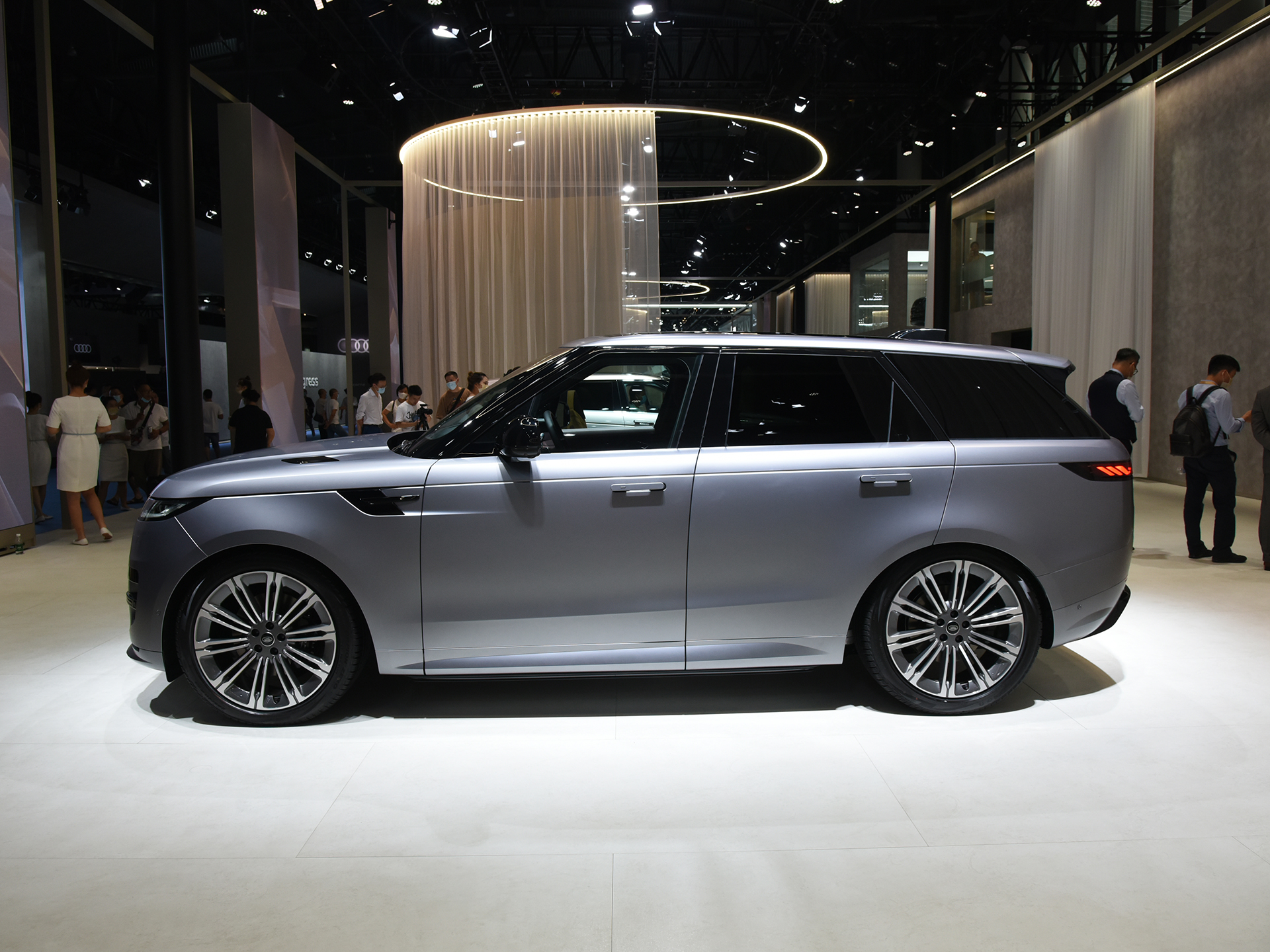 635ps 全时四驱,百公里3.8秒,还看啥宝马x5