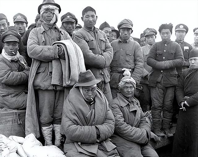 "在我方阵营之中,华东野战军第1,第4纵队素来以实力强劲著称,参与收编