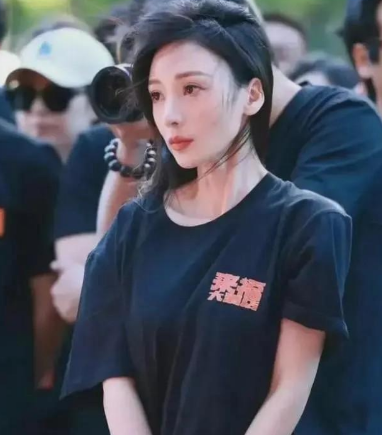 冲上热搜,"柳岩就差点名了",王思聪的话终于有人信了