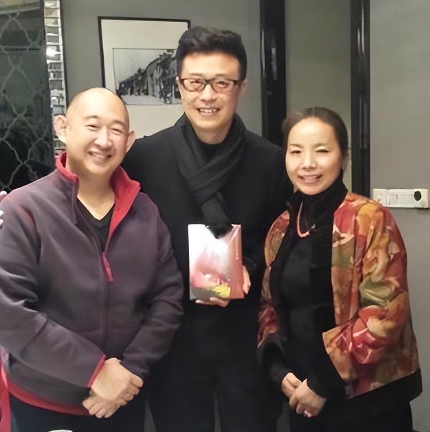 回顾白燕升:娶瘫痪的残疾妻子,婚后生一儿一女,如今幸福美满