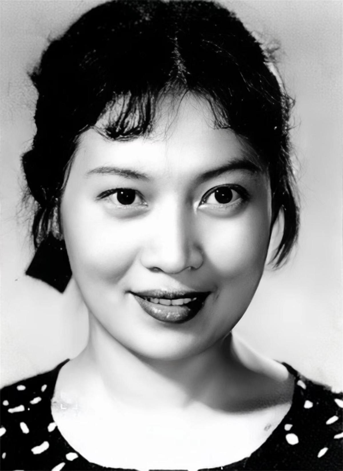 回顾大明星张圆:43年婚姻催人泪下,离世5年后,老伴追随她而去