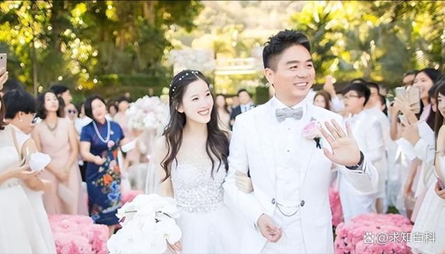 回顾:刘强东一双儿女近况:女儿成公主,儿子却成永远的痛