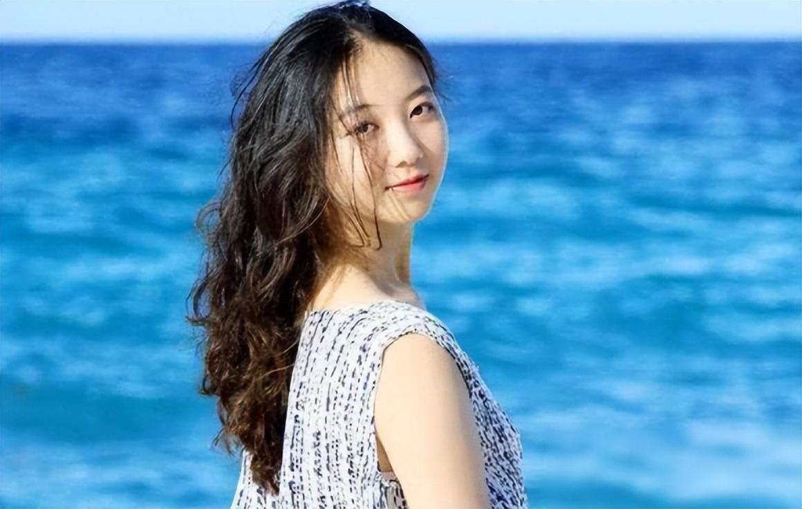 她曾是体操女神,退役后与大51岁的干爹谈恋爱!亲爹竟然是媒人