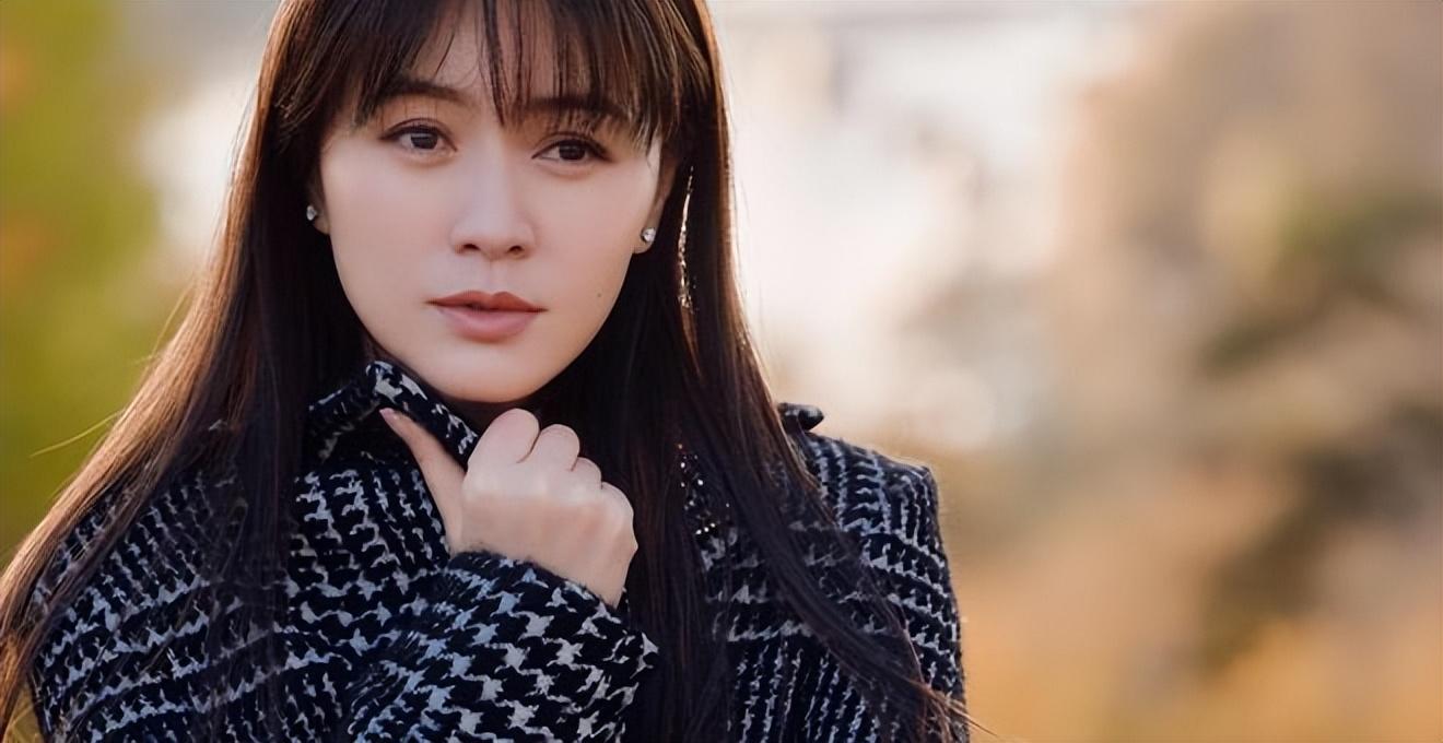 回顾田海蓉:丧母又丧夫,父亲瘫痪女儿年幼,凭一己之力扛起重担