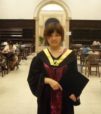 回顾:她差点被清华开除,放弃30万年薪开甜品店,嫁给清华博士