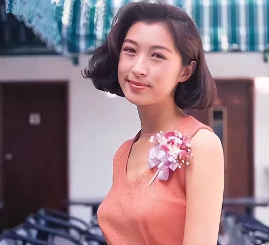 24年后再看郭蔼明,才明白她能嫁给刘青云做老婆,到底多幸运