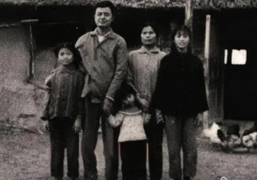 回顾:李亚林病逝36年了,老伴贺小书的痴爱让人泪目