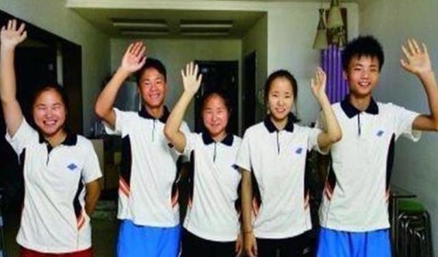 回顾中国首例五胞胎,08年被选为奥运"福娃",后来怎么样了?
