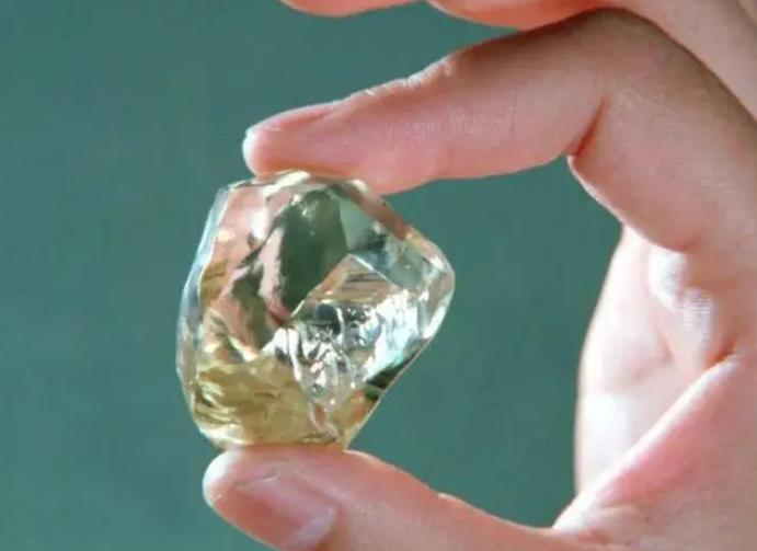 是迄今为止发现的世界第二,亚洲第一大的钻石,被称为"常林钻石",魏正