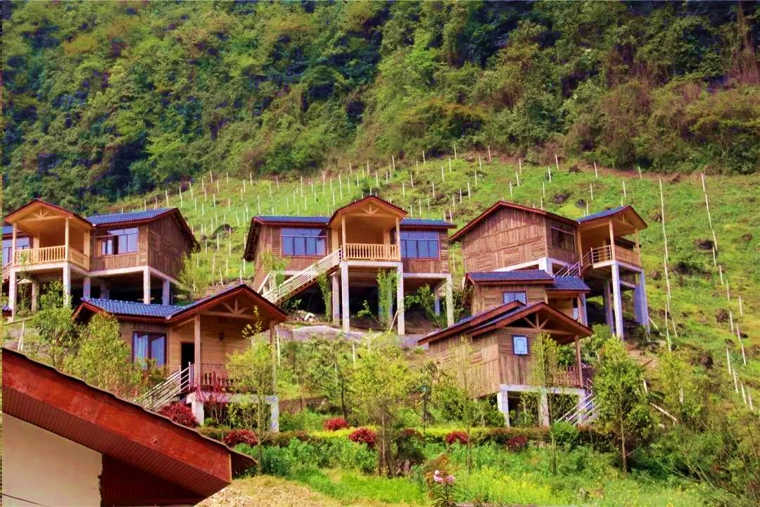 云顶山庄,一个在云间吃饭,漫步在森林,汶川的"天空之城"!