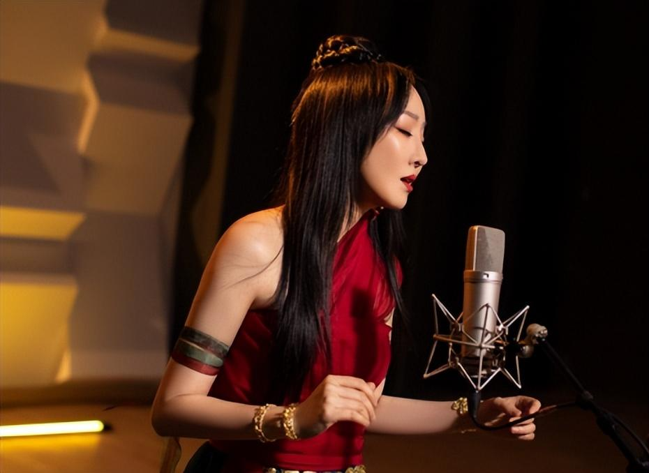 "天籁之音"萨顶顶:21岁选择重头开始,是她最正确的决定!