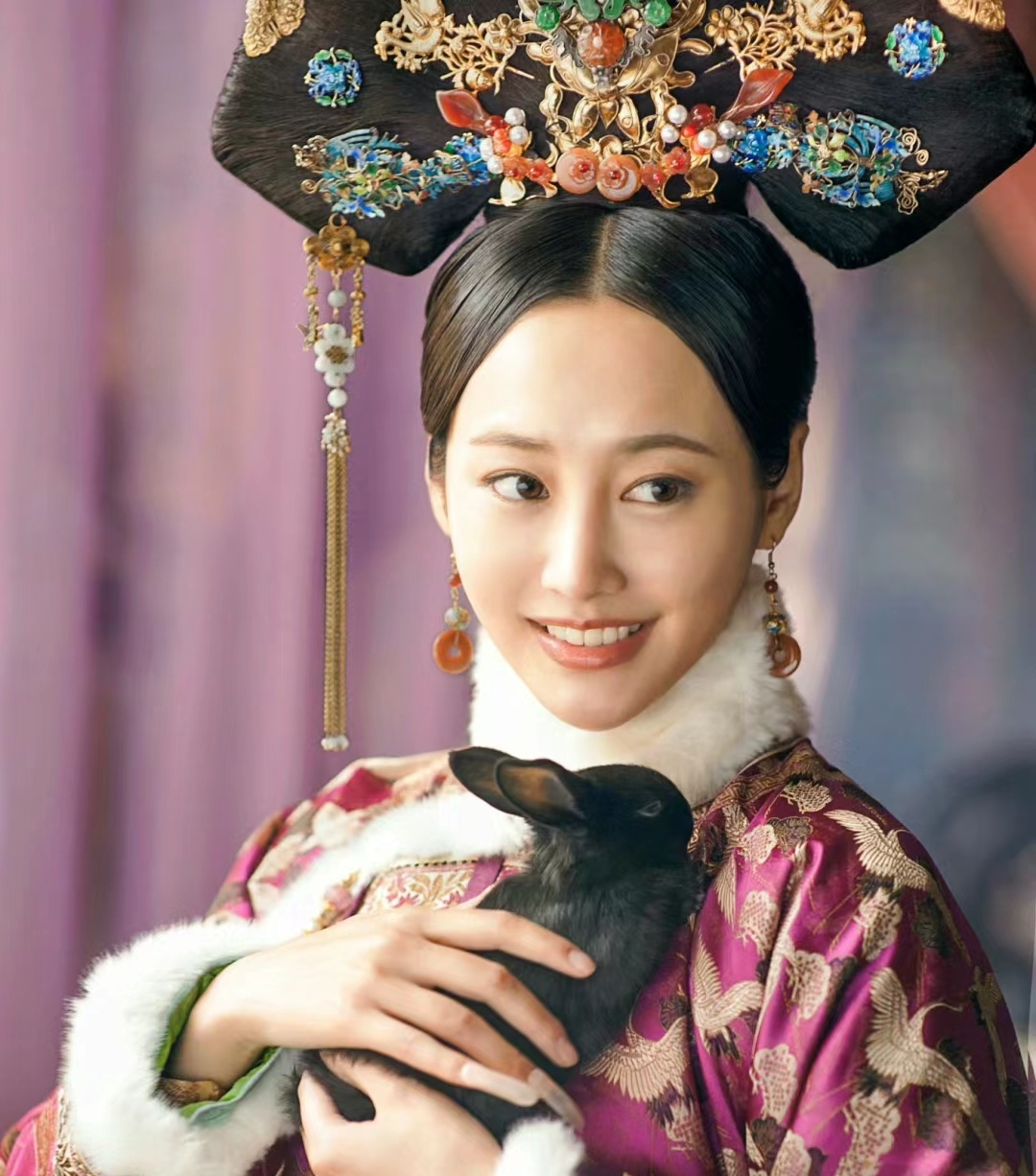 历史上的令妃绝对是一个智商和双商均在线的一号人物,乾隆10年封贵人