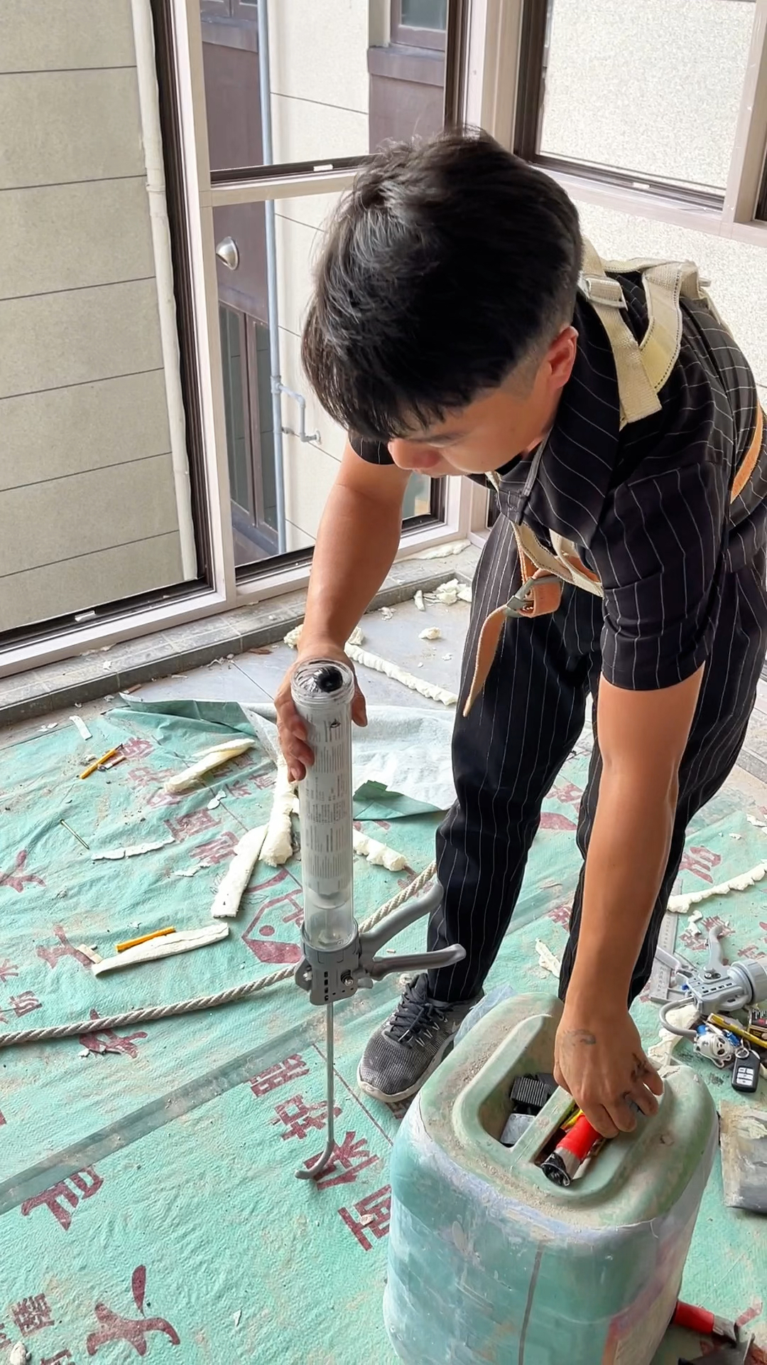 这样打胶应该不会漏水了吧