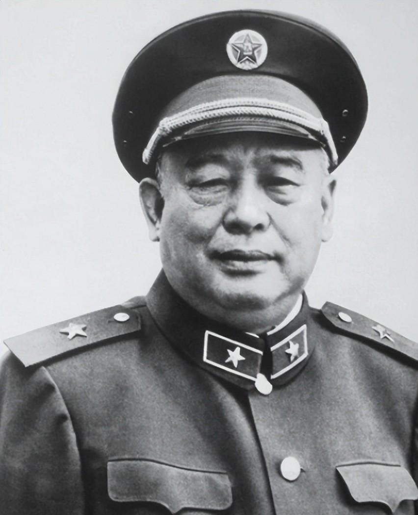 58年石油部长余秋里,怒斥兰州军区政委:你糊涂到家了,孰轻孰重