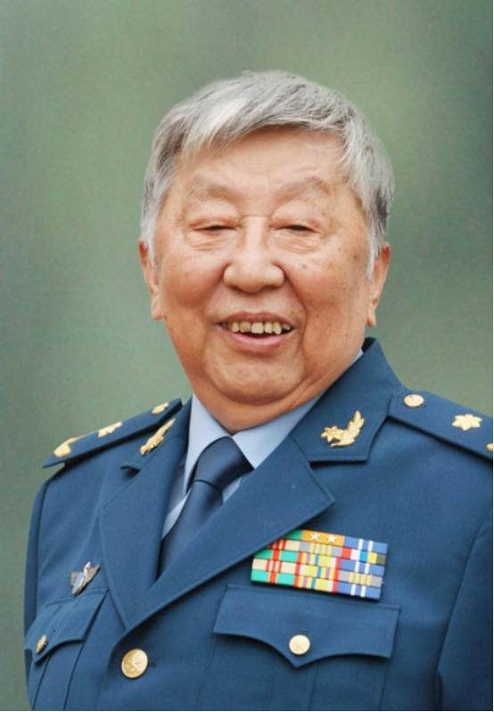 回顾李文辉:55年婚姻催人泪下,阎肃离世后,她晚年生活