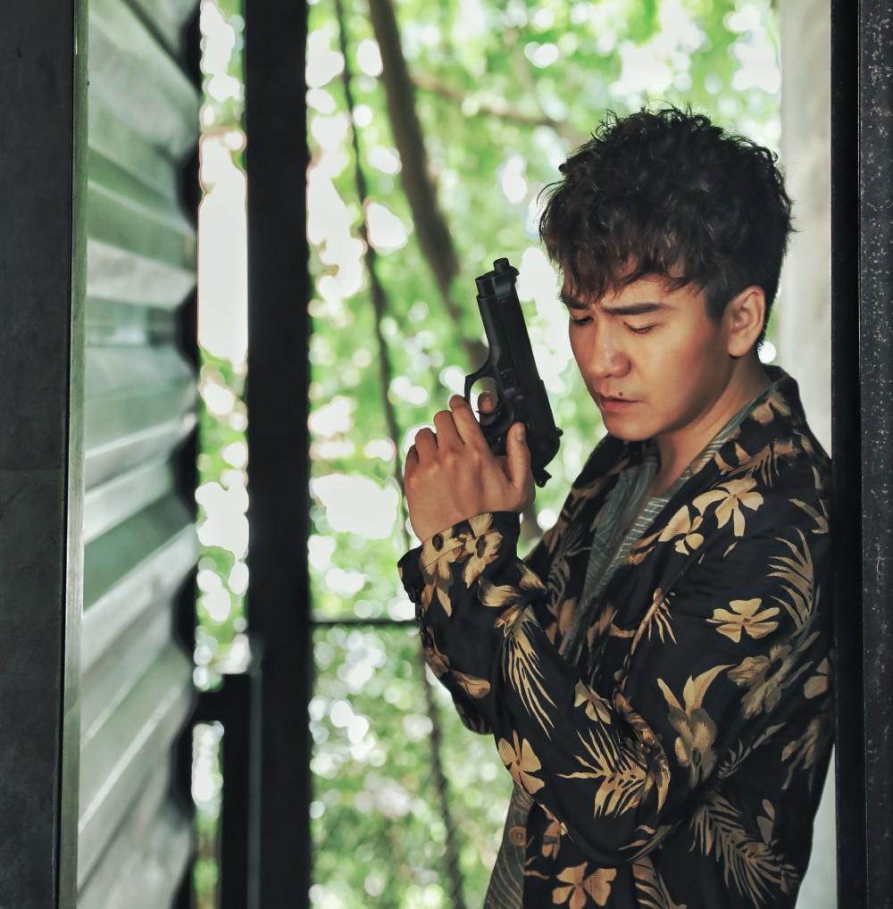 翟天临:3年前不识知网引爆舆论,学霸人设崩塌,现改行演话剧了