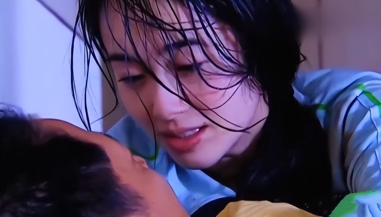 回顾左小青:嫁大20岁老公,历经11年婚姻,爱情变友情,无怨无悔