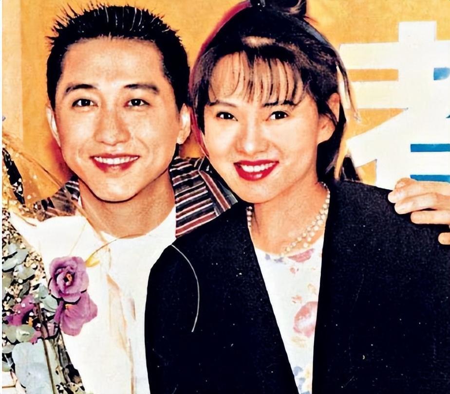 离婚13年之后,再看伊能静,才发现她当年为何离开庾澄庆嫁给秦昊