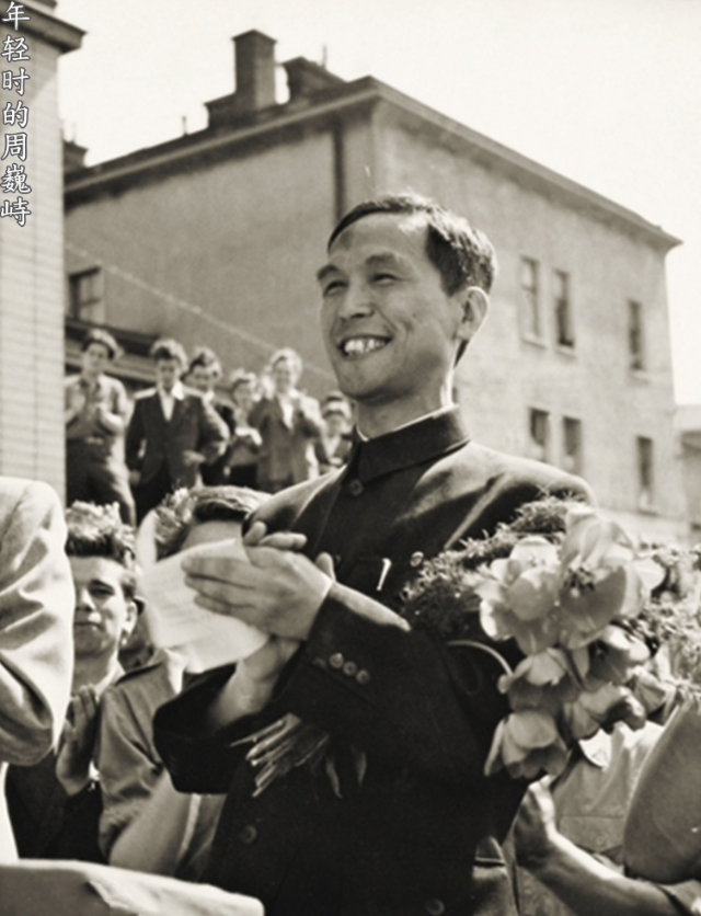 回顾王昆的儿子周七月:父亲和母亲相继离世,我在泪水中读懂母爱