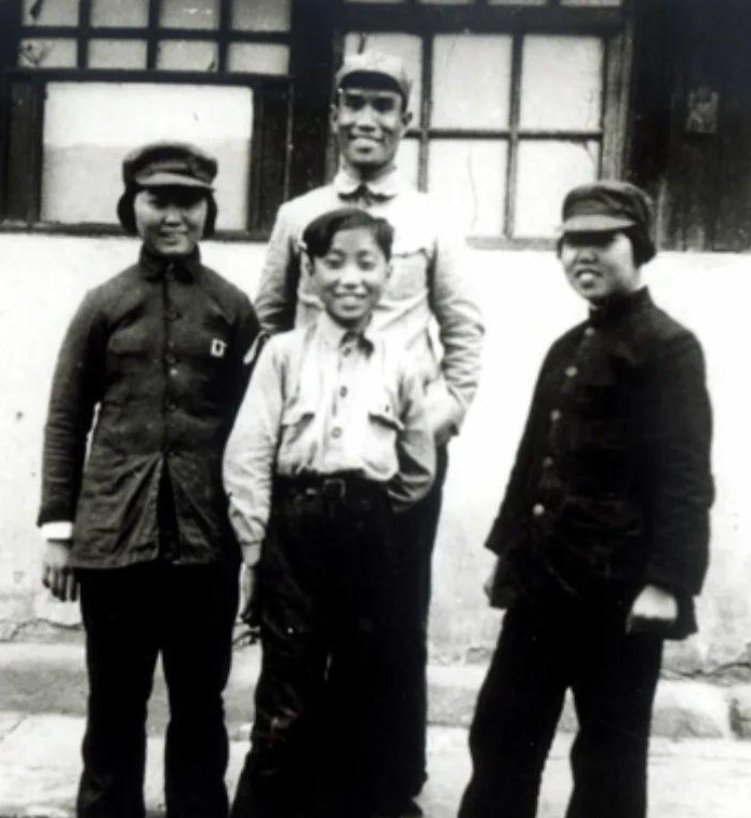 回顾著名作曲家刘炽:离婚后又再婚,逝世后前妻和后妻对簿公堂