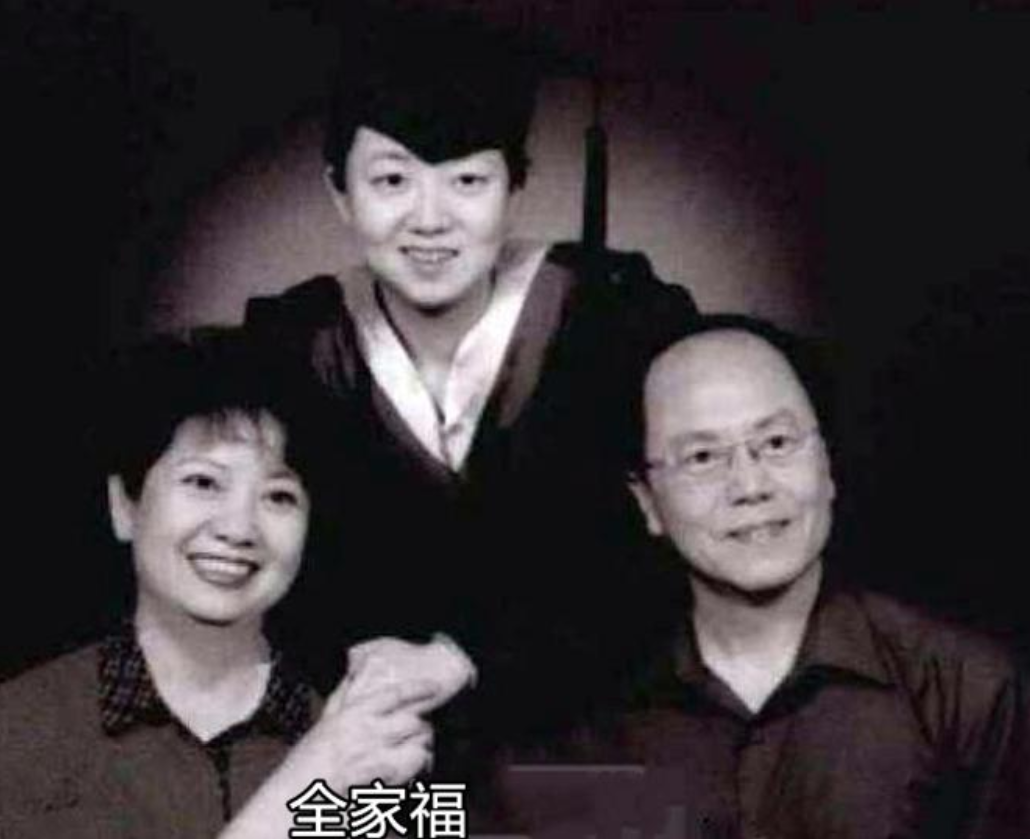 回顾和丈夫坚持aa制47年,连一个鸡蛋也不多吃,李维康真的幸福吗