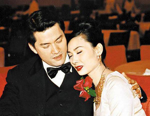 回顾邝美云:两次拒绝嫁给千亿富豪,感情遭背叛后,自己成了豪门