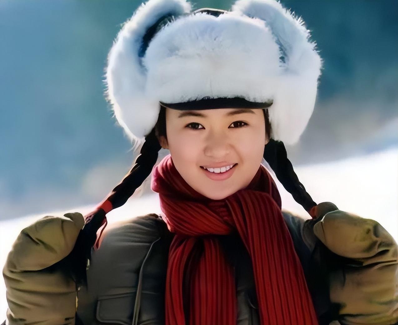 《林海雪原》在中戏去选角色,黄定宇知道后,就立即联系剧组,介绍童瑶