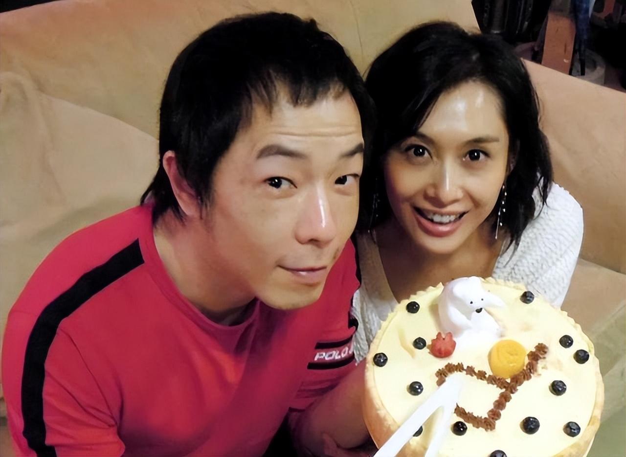 如今证明,51岁朱茵离开周星驰后,人间清醒成现实版"紫霞仙子"