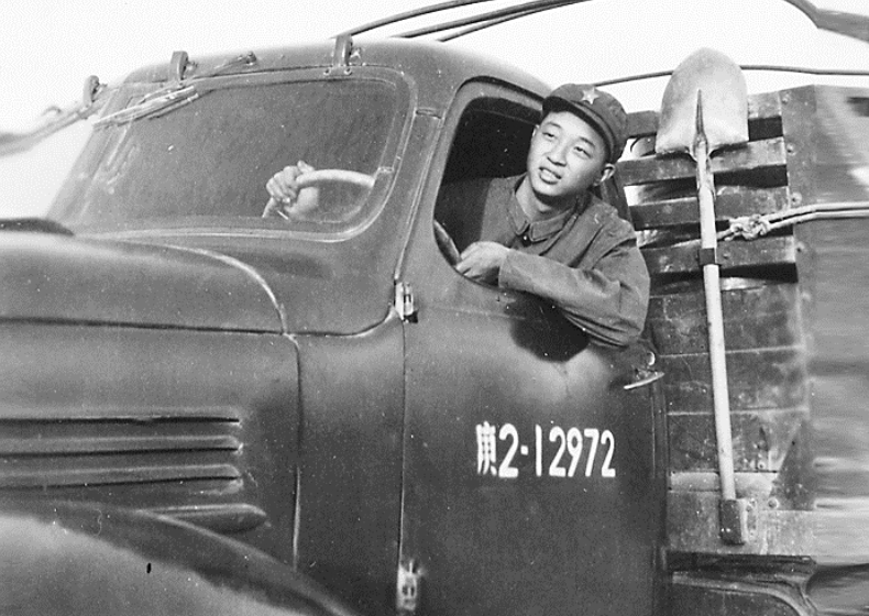 1983年,我到克州去接新兵,返程时遇到的一幕,让我至今难忘