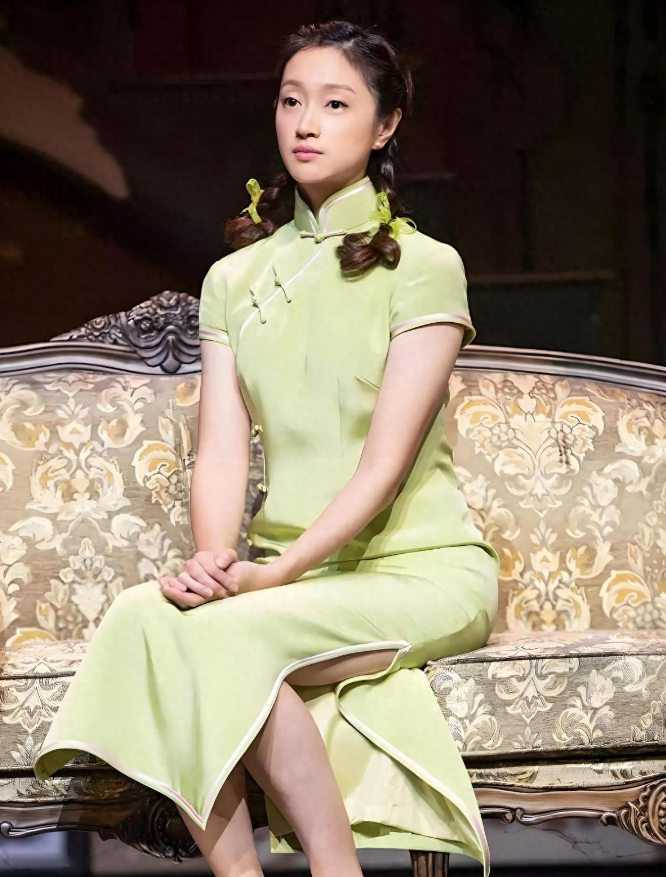 她是最干净的女演员,15年来一直没有红,可她的丈夫却是大红大紫