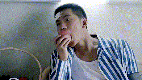 同样是"吃盒饭",把欧豪,阮经天林峯放到一起看,差距一目了然